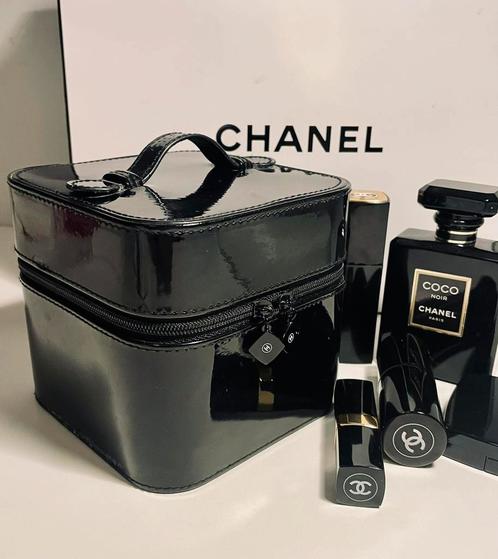 Chanel lakleer Vanity Case authentiek, Sieraden, Tassen en Uiterlijk, Beautycases, Ophalen of Verzenden