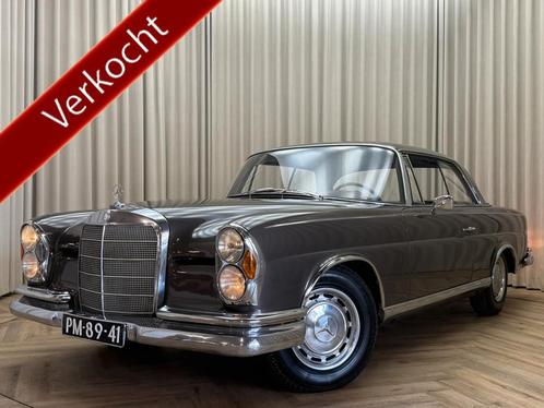 Mercedes-Benz 220 SE coupe / 1963 / Automaat / W111 / Schuif, Auto's, Oldtimers, Bedrijf, Te koop, Lederen bekleding, Open dak