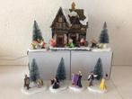 kerstdorp huisje met disney figuren van sneeuwwitje, Verzamelen, Disney, Ophalen, Sneeuwwitje of Doornroosje, Zo goed als nieuw