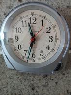 Wekker, Ophalen of Verzenden, Zo goed als nieuw, Wandklok