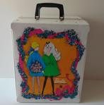 Vintage Barbie poppen koffer uit 1968 met twee kanten, Verzamelen, Poppen, Ophalen of Verzenden, Gebruikt, Accessoires