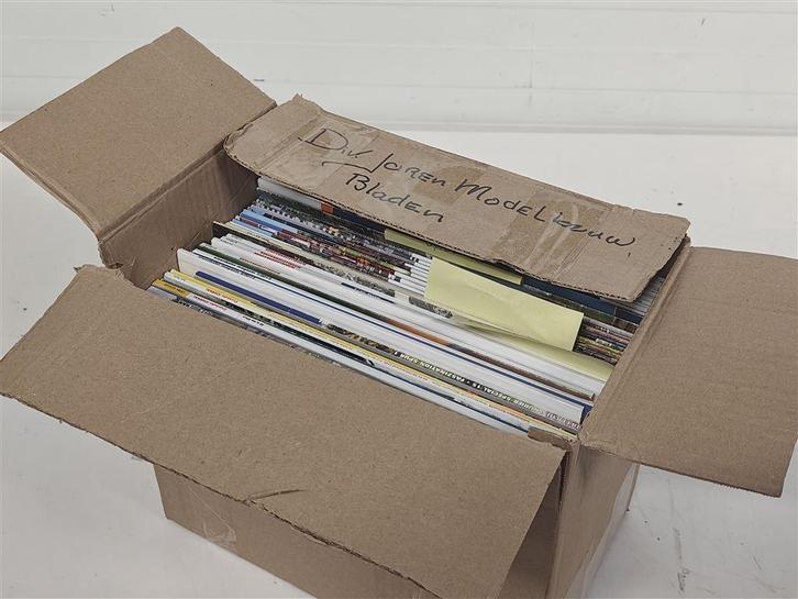 A6664. Partij Hobby tijdschriften, De Modelouwer, Op De Rail, Boeken, Tijdschriften en Kranten, Gelezen, Ophalen of Verzenden