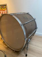 29 inch Bass Drum / Concert Drum Majestic met ophangsysteem, Muziek en Instrumenten, Drumstellen en Slagwerk, Ophalen, Gebruikt