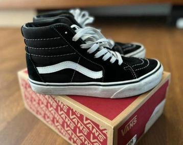 Vans zwarte suede sneakers, zwarte gympen maat 36,5 beschikbaar voor biedingen