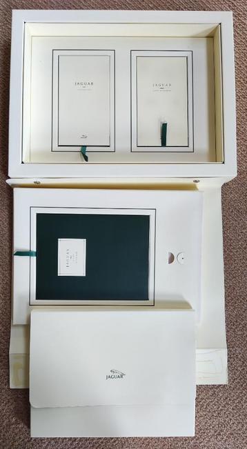 Promo materiaal Jaguar S type / Jaguar X type in bewaarbox beschikbaar voor biedingen