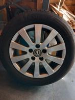 originele VW Passat velg nieuw all seasons banden 215/55 R16, Auto-onderdelen, Banden en Velgen, Ophalen, 16 inch, Banden en Velgen