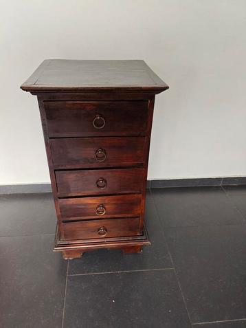 Antiek ladenkastje te koop beschikbaar voor biedingen