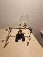 Te Koop Loep vergrootglas met klemmen. Horloge gereedschap, Hobby en Vrije tijd, Vergrootglazen, Loepen en Loeplampen, Ophalen of Verzenden