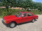 Mercedes 240 D, Auto's, Achterwielaandrijving, 6 stoelen, Sedan, Geïmporteerd