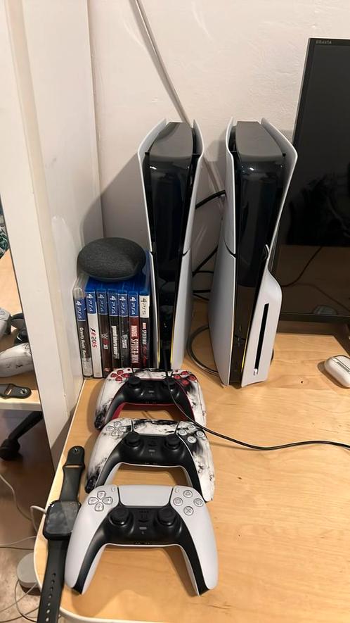 Ps5 slim digitaal en disk drie controllers en spellen, Spelcomputers en Games, Spelcomputers | Sony PlayStation 5, Zo goed als nieuw