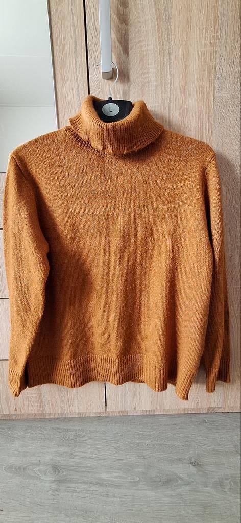 Cognac kleur zachte trui met coll maat s/m, Ophalen of Verzenden, Zo goed als nieuw, Maat 38/40 (M), Bruin