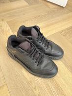 Axel Arigato Area Lo Zwart maat 43, Kleding | Heren, Zwart, Ophalen of Verzenden, Sneakers of Gympen, Gedragen