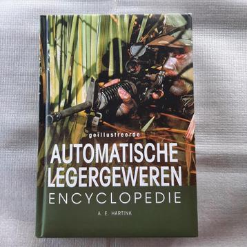 Geïllustreerde automatische legergeweren encyclopedie  beschikbaar voor biedingen