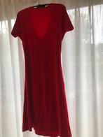 Jurk, medium, merk: Je m’appelle, rood, Kleding | Dames, Maat 38/40 (M), Ophalen of Verzenden, Zo goed als nieuw, Knielengte