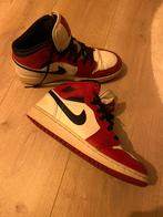 Nike Jordan mid, Kleding | Dames, Schoenen, Nike, Ophalen, Gedragen, Sneakers of Gympen
