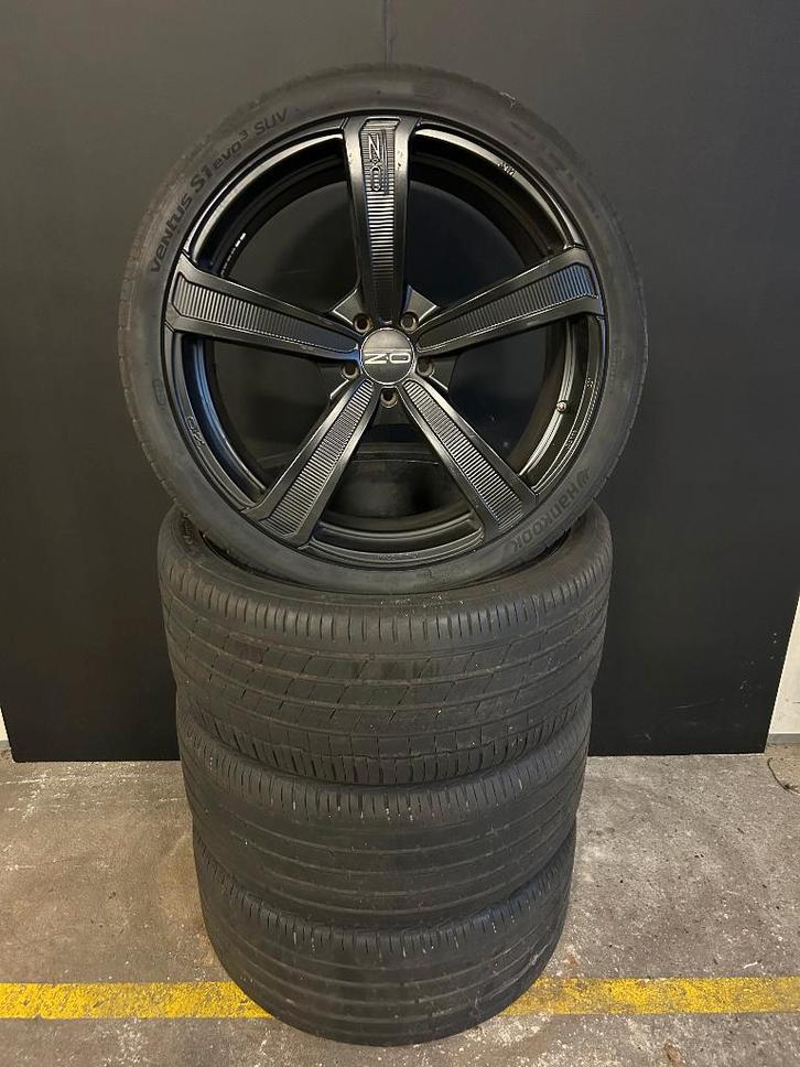 22 inch Mercede ML velgen met Hankook banden 295/30ZR22, Auto-onderdelen, Banden en Velgen, Banden en Velgen, Zomerbanden, Overige maten
