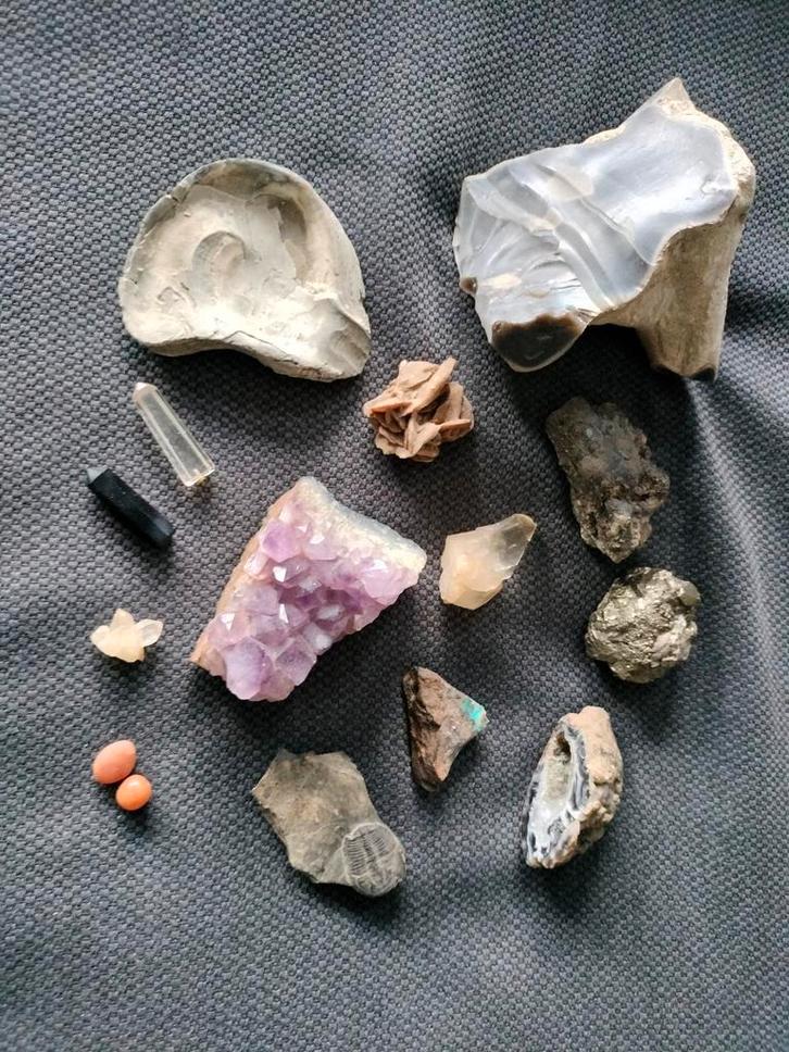 Lotje mineralen en fossielen, Sieraden, Tassen en Uiterlijk, Edelstenen, Gebruikt, Ophalen of Verzenden