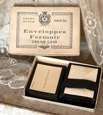 Brocante oud Frans Enveloppes doosje gevuld, Ophalen of Verzenden