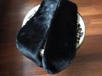 Muts met sjaal zwart bont synthetisch, Kleding | Dames, Mutsen, Sjaals en Handschoenen, Ophalen of Verzenden, Gedragen, Maat 42/44 (L)