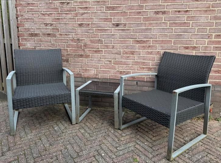 Tuinset: 2 stoelen en tafeltje, Tuin en Terras, Tuinstoelen, Zo goed als nieuw, Metaal, Ophalen