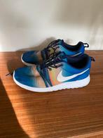 Nike roshe run sunrise 38.5 39 sneakers limited edition, Kleding | Dames, Blauw, Nike, Ophalen of Verzenden, Sneakers of Gympen