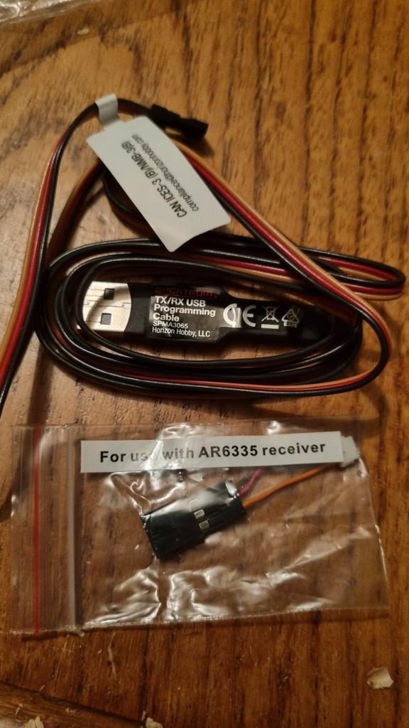 Spektrum Bluetooth Programmeer Dongle Gyro, Hobby en Vrije tijd, Modelbouw | Vliegtuigen en Helikopters, Zo goed als nieuw, Overige merken