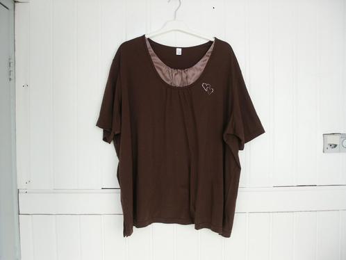 Bruin shirt met satijn accent en strass steentjes maat 62, Kleding | Dames, Grote Maten, Zo goed als nieuw, Shirt of Top, Bruin