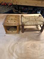 Houten stoof en Riet gevlochten voetenbankje, Antiek en Kunst, Curiosa en Brocante, Ophalen of Verzenden
