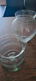 2 glazen vazen 15 hoog en 21 cm hoog, niet schoon gemaakt, Ophalen, Gebruikt, Overige kleuren, Glas