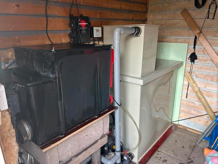 Complete filterstraat, drum, trickle, bewegend bed en matten, Tuin en Terras, Vijvers, Zo goed als nieuw, Ophalen