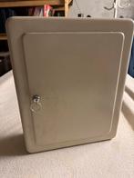 Metalen sleutelkluis / sleutelkast – met slot, Ophalen, Zo goed als nieuw