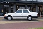 Ford Orion 1.6 Ghia (bj 1989, automaat), Auto's, Oldtimers, Automaat, Wit, Origineel Nederlands, Bedrijf
