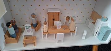 Petit Amelie Poppenhuis - Hout - Zo goed als nieuw beschikbaar voor biedingen