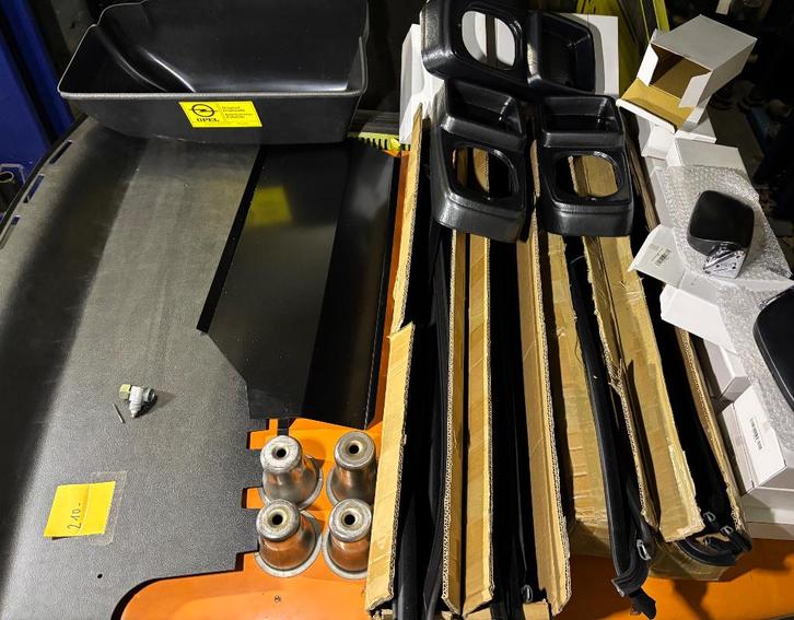 Vele nieuwe opel kadett c delen, Auto-onderdelen, Klein materiaal, Opel, Nieuw, Ophalen