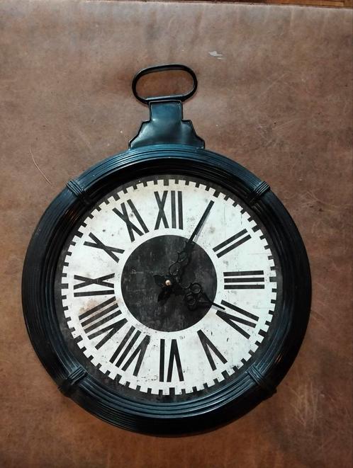 Mooie brocante grote klok., Huis en Inrichting, Woonaccessoires | Klokken, Zo goed als nieuw, Ophalen of Verzenden