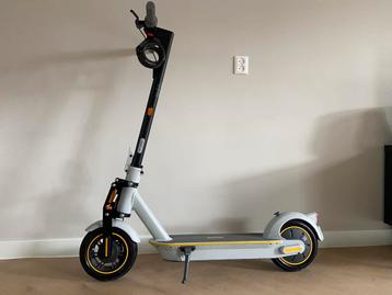 Segway ninebot Max G30LE 2 elektrische step beschikbaar voor biedingen
