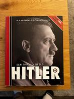 Hitler - Een Tiran in Beeld, Ophalen of Verzenden, 20e eeuw of later, Gelezen