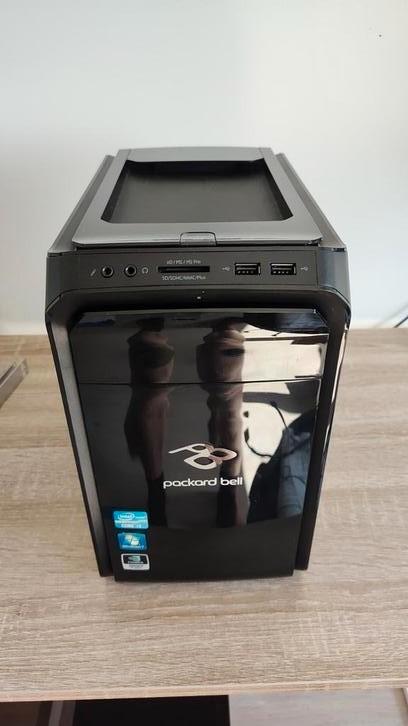 PB computer behuizing met nieuwe PSU, Computers en Software, Computerbehuizingen, Zo goed als nieuw, Ophalen of Verzenden