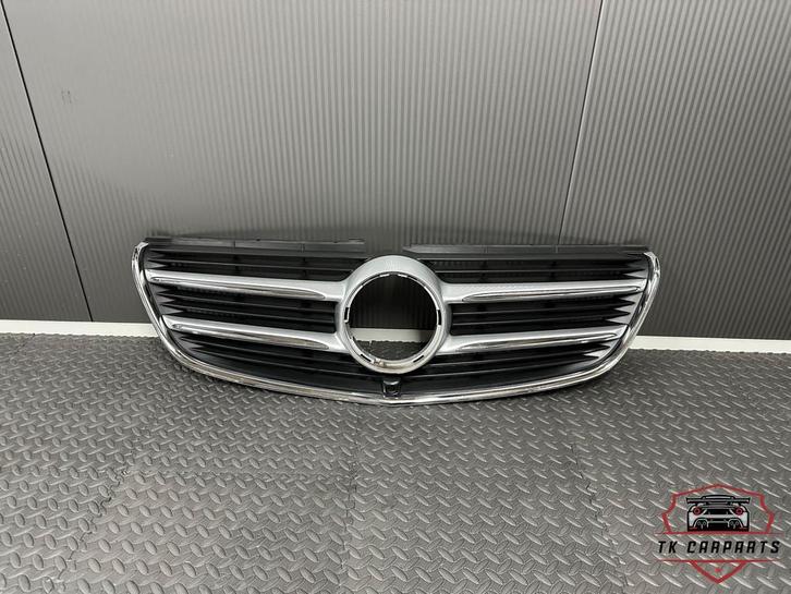 Mercedes w447 V-klasse grille met kamera gat, Auto-onderdelen, Carrosserie en Plaatwerk, Mercedes-Benz, Voor, Nieuw, Ophalen of Verzenden