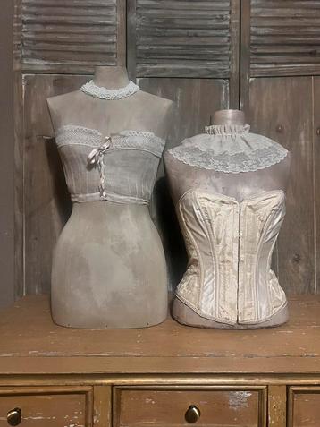 2 paspop bustes brocante shabby korset choker beschikbaar voor biedingen