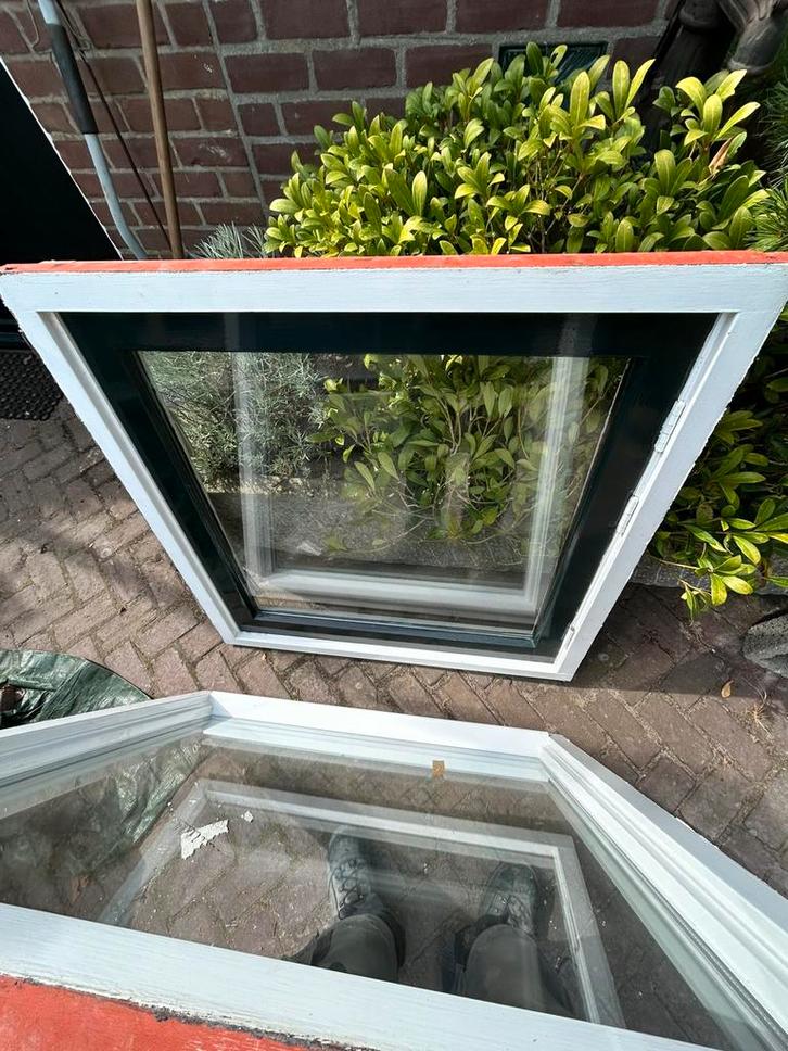 Twee kozijnen (Vast raam en draairaam), Doe-het-zelf en Verbouw, Kozijnen en Schuifpuien, Ophalen of Verzenden