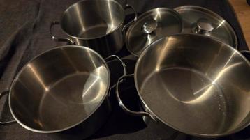 Diversen  potten beschikbaar voor biedingen