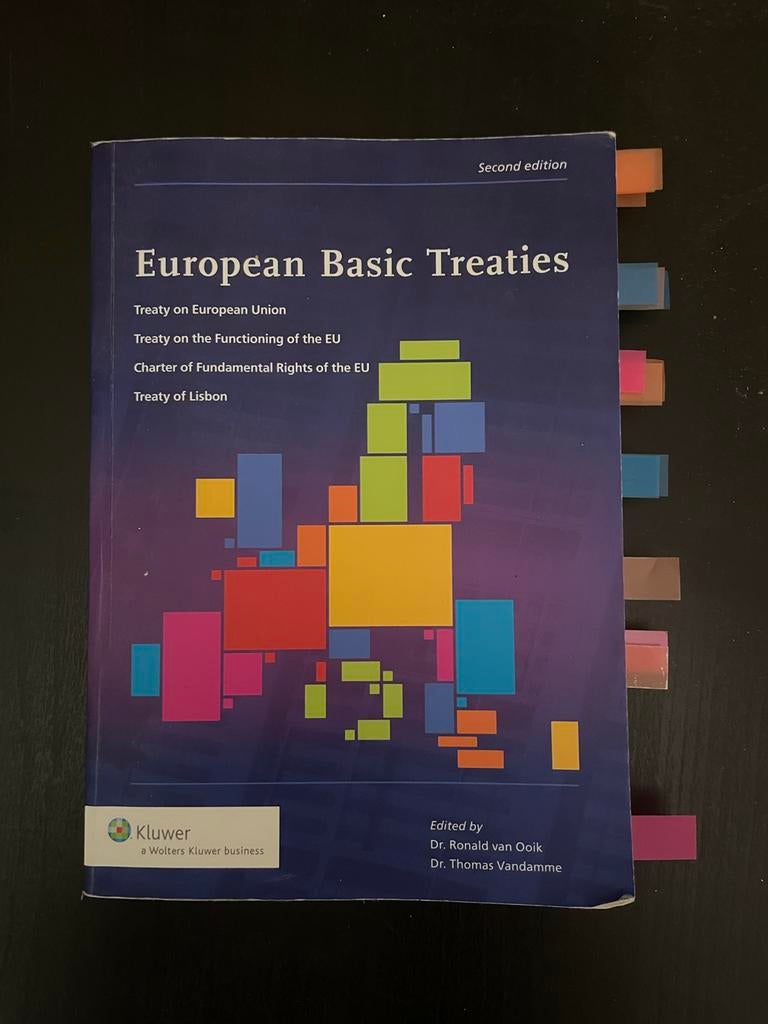 European basic treaties, Ophalen of Verzenden, Zo goed als nieuw