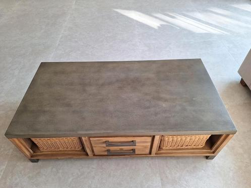 Massieve salontafel (144x75) | Betonlook blad + manden, Huis en Inrichting, Tafels | Salontafels, Zo goed als nieuw, Minder dan 50 cm