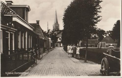 Nijland, Dorpsstraat. Gemeente Sudwest-Fryslan, Verzamelen, Ansichtkaarten | Nederland, Gelopen, Friesland, 1920 tot 1940, Verzenden