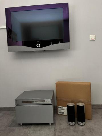 LOEWE: SPEAKERS, SUBWOOFER, DVD SPELER EN TELEVISIE. beschikbaar voor biedingen