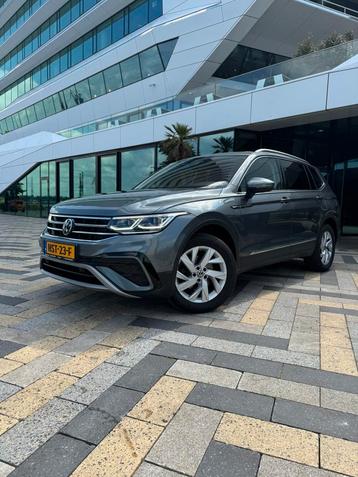 Volkswagen Tiguan 1.5TSI 150pk 2022 Grijs 7p cam/digi/matrix beschikbaar voor biedingen