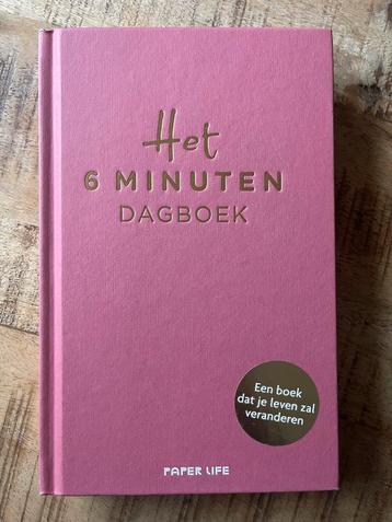 Het 6 Minuten Dagboek - Roze beschikbaar voor biedingen