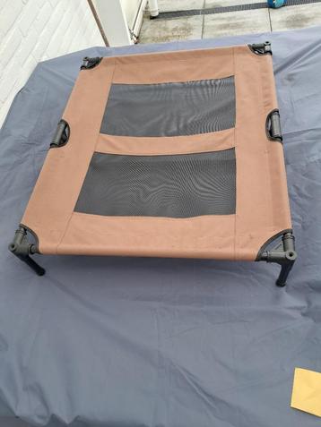 Honden stretcher 92 x 76 x 18 cm l x b x h wasbaar beschikbaar voor biedingen