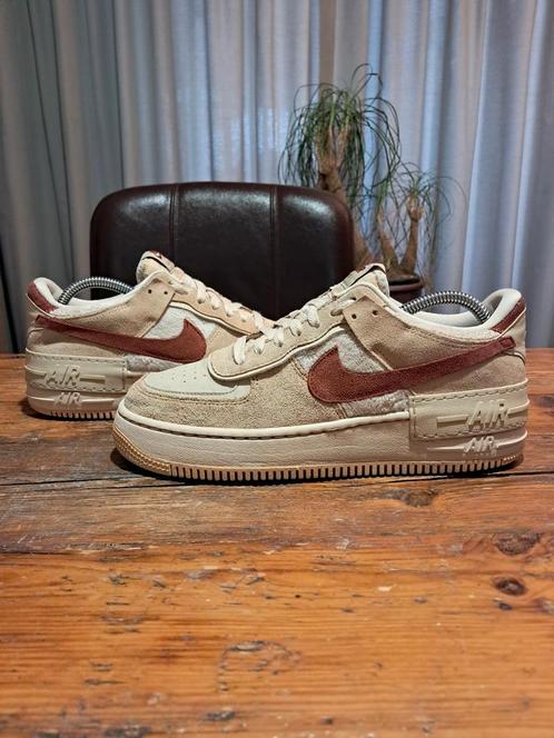 Nike Air Force 1 Shadow Premium 'Shimmer Fleece' Size 41, Kleding | Dames, Schoenen, Gedragen, Sneakers of Gympen, Beige, Ophalen of Verzenden
